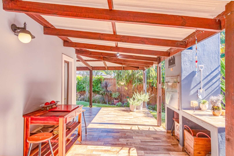 3 Bedroom Property for Sale in Brenton On Lake Western Cape